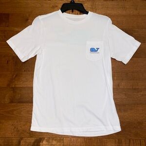 Vineyard vines t-shirt